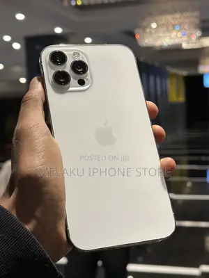 Photo - Apple iPhone 12 Pro Max 512 GB White