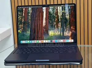 New Laptop Apple MacBook Air 2025 M4 13-Inch 16GB Apple M4 SSD 256GB