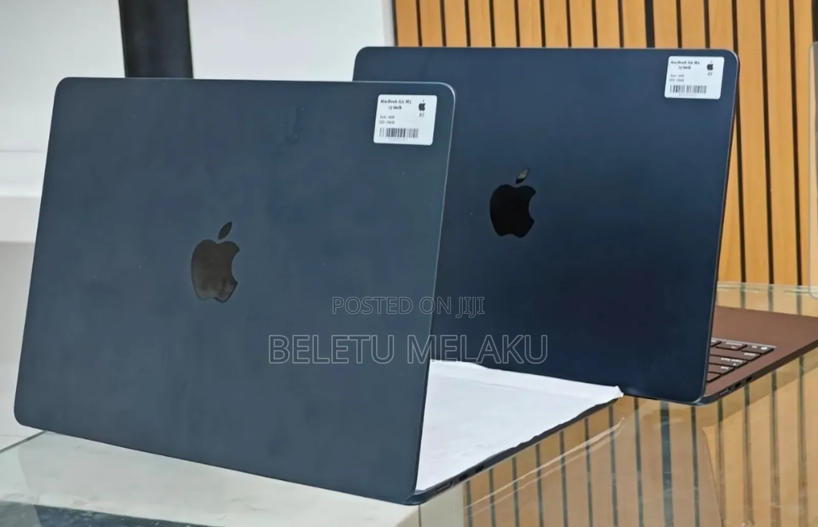 New Laptop Apple MacBook Air 2025 M4 13-Inch 16GB Apple M4 SSD 256GB