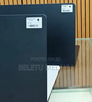 New Laptop Apple MacBook Air 2024 M3 13-Inch 16GB Apple M3 SSD 256GB