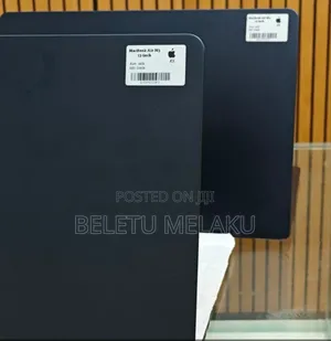 New Laptop Apple MacBook Air 2024 M3 13-Inch 16GB Apple M3 SSD 256GB