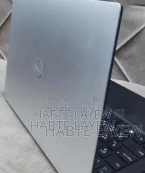 New Laptop Dell XPS 13 8GB Intel Core i5 SSD 512GB