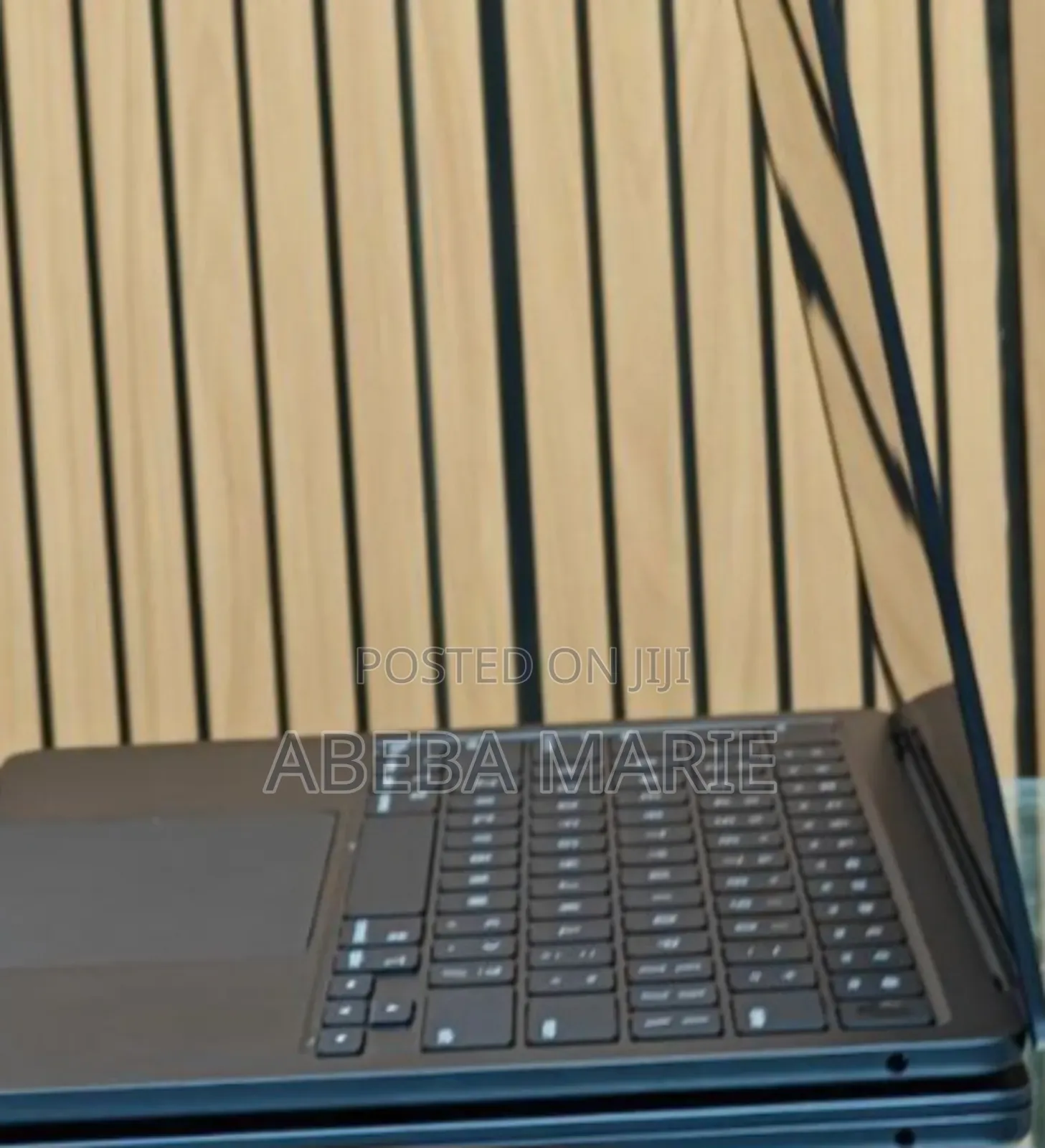 New Laptop Apple MacBook Air 2024 M3 13-Inch 16GB Apple M3 SSD 256GB