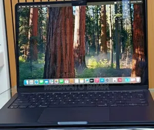 New Laptop Apple MacBook Air 2025 M4 13-Inch 16GB Apple M4 SSD 256GB