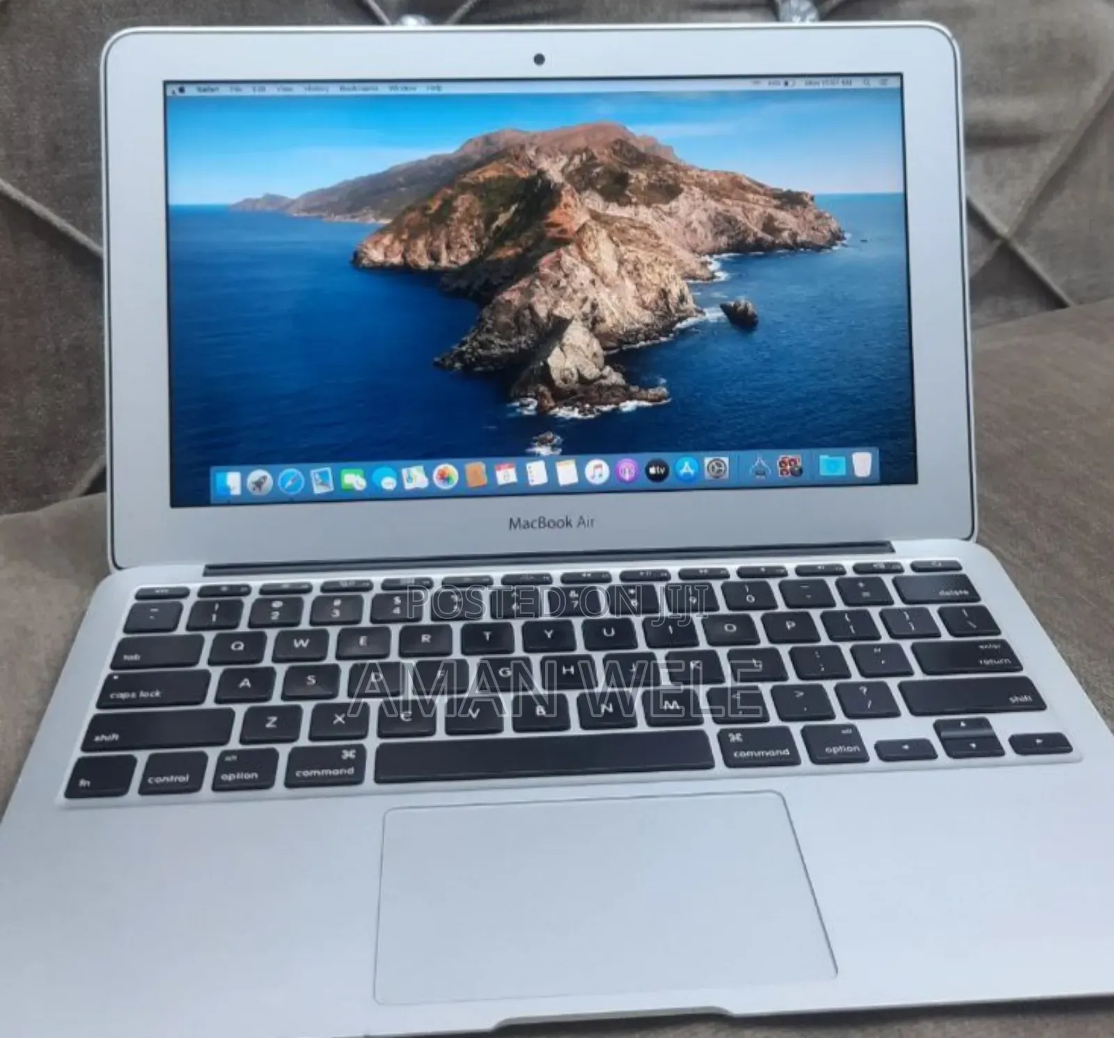 New Laptop Apple MacBook 2015 4GB Intel Core I5 SSD 128GB