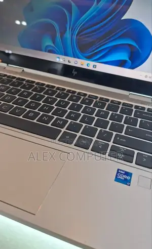 New Laptop HP EliteBook 830 G8 32GB Intel Core i7 SSD 512GB