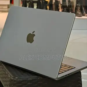 New Laptop Apple MacBook Pro M1 16GB Apple M1 Pro SSD 1T