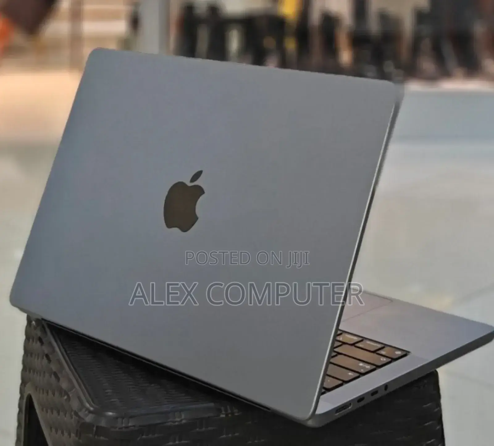 New Laptop Apple MacBook Pro M1 16GB Apple M1 Pro SSD 1T