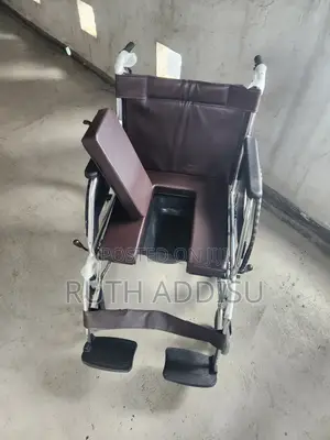 Commode Wheelchair名匕wheelchair四昵wheelchair庫房wheelchair鳵一wheelchair New