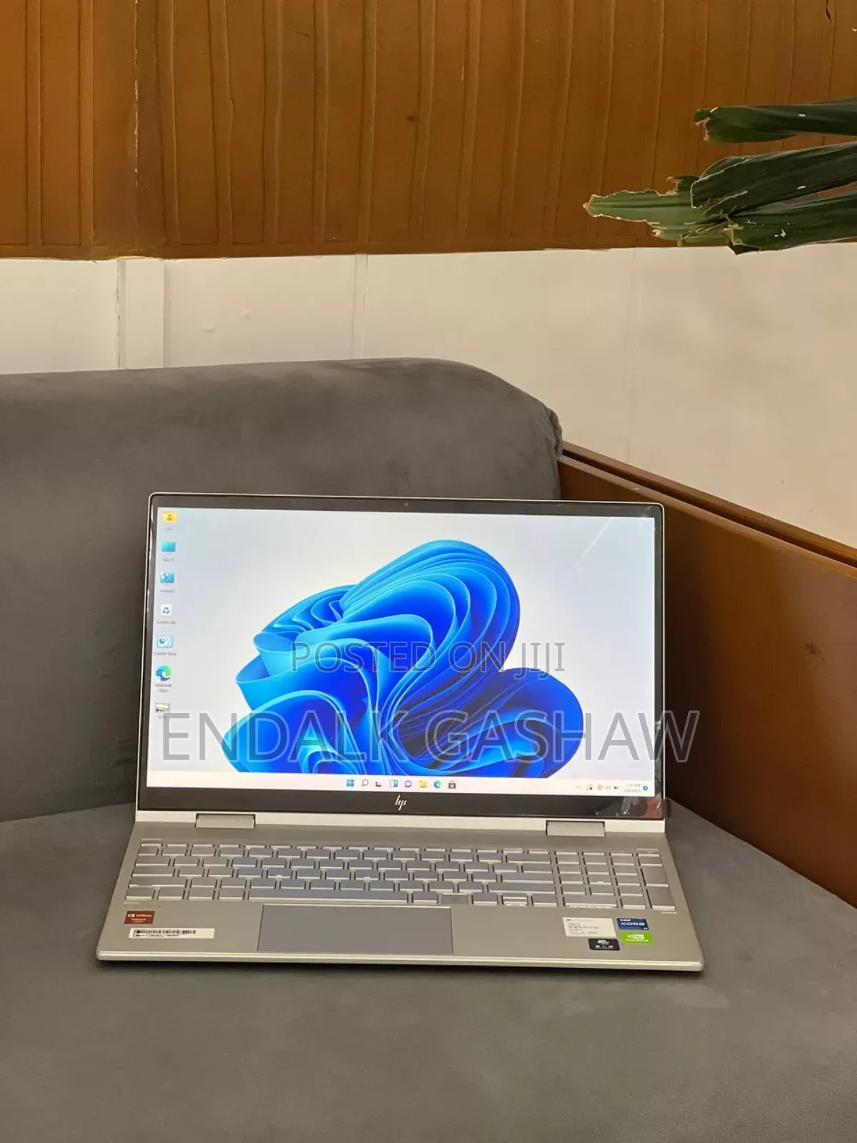 New Laptop HP Envy X360 16GB Intel Core I7 SSD 1T