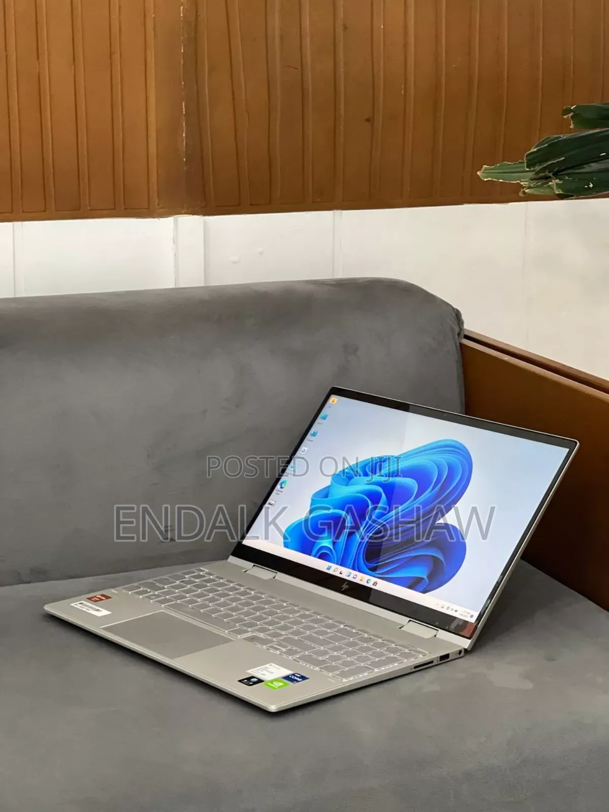 New Laptop HP Envy X360 16GB Intel Core I7 SSD 1T