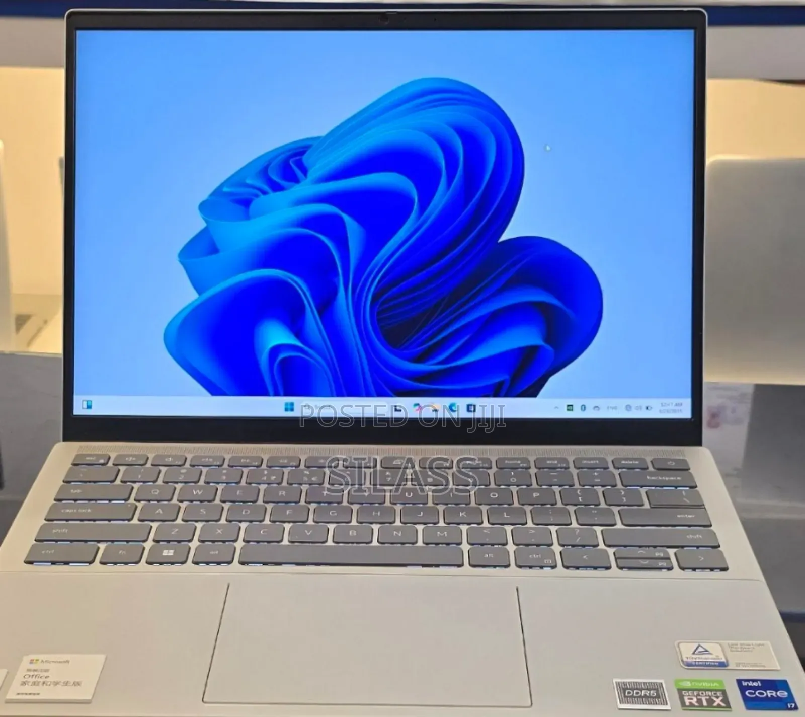 New Laptop Dell Inspiron 14 16GB Intel Core I7 SSD 512GB