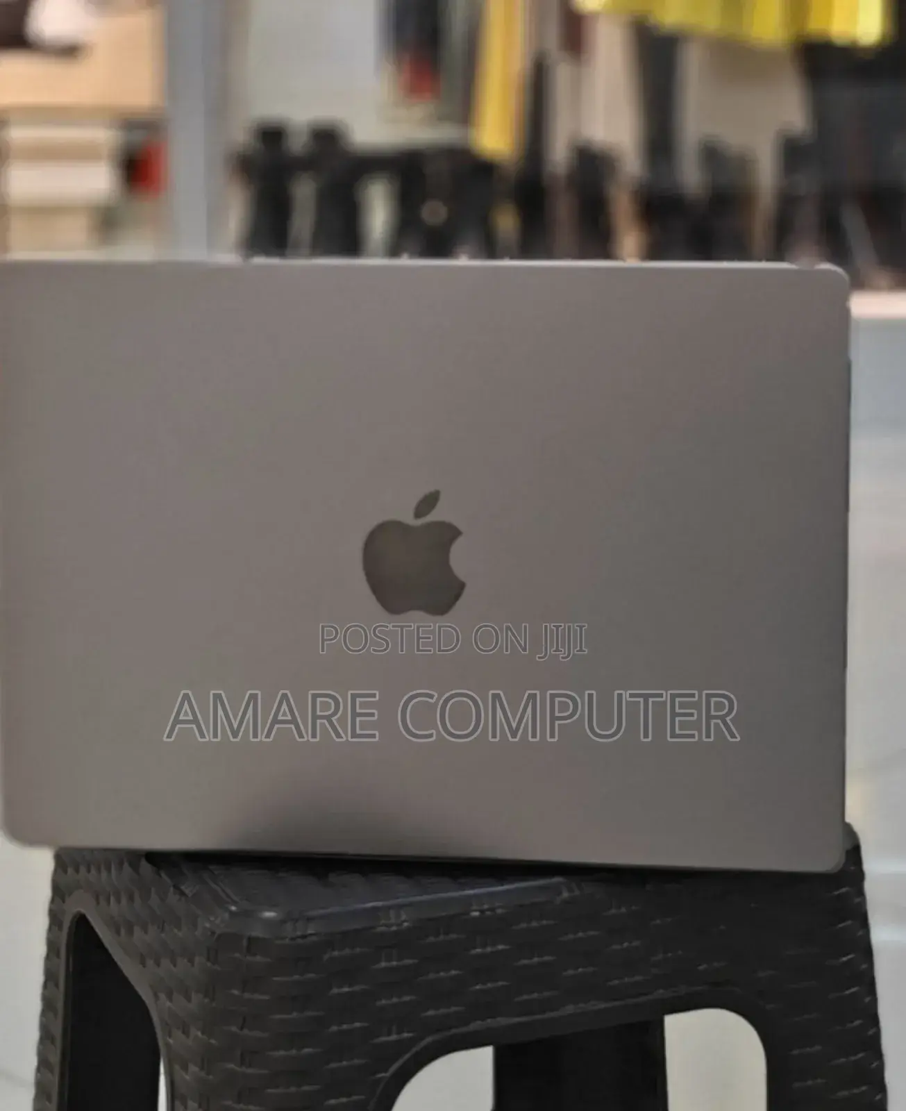 New Laptop Apple MacBook Pro M1 16GB Apple M1 Pro SSD 1T
