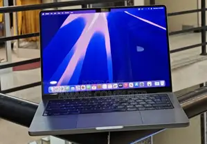 New Laptop Apple MacBook Pro M1 16GB Apple M1 Pro SSD 1T