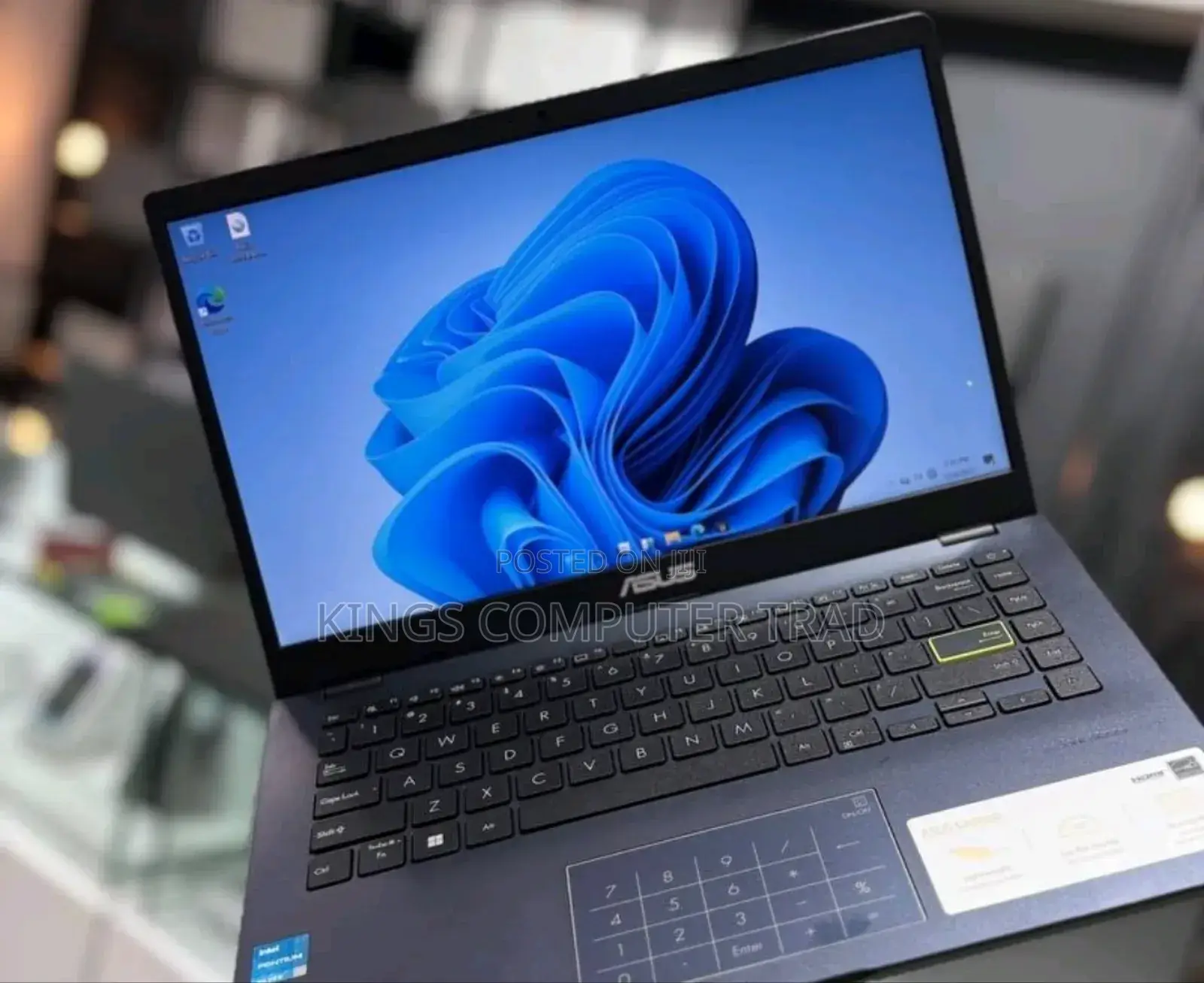 New Laptop Asus VivoBook 15 X505BA 4GB Intel Pentium SSD 256GB