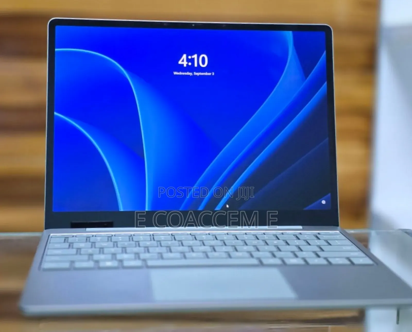 New Laptop Microsoft Surface 8GB Intel Core I5 SSD 256GB