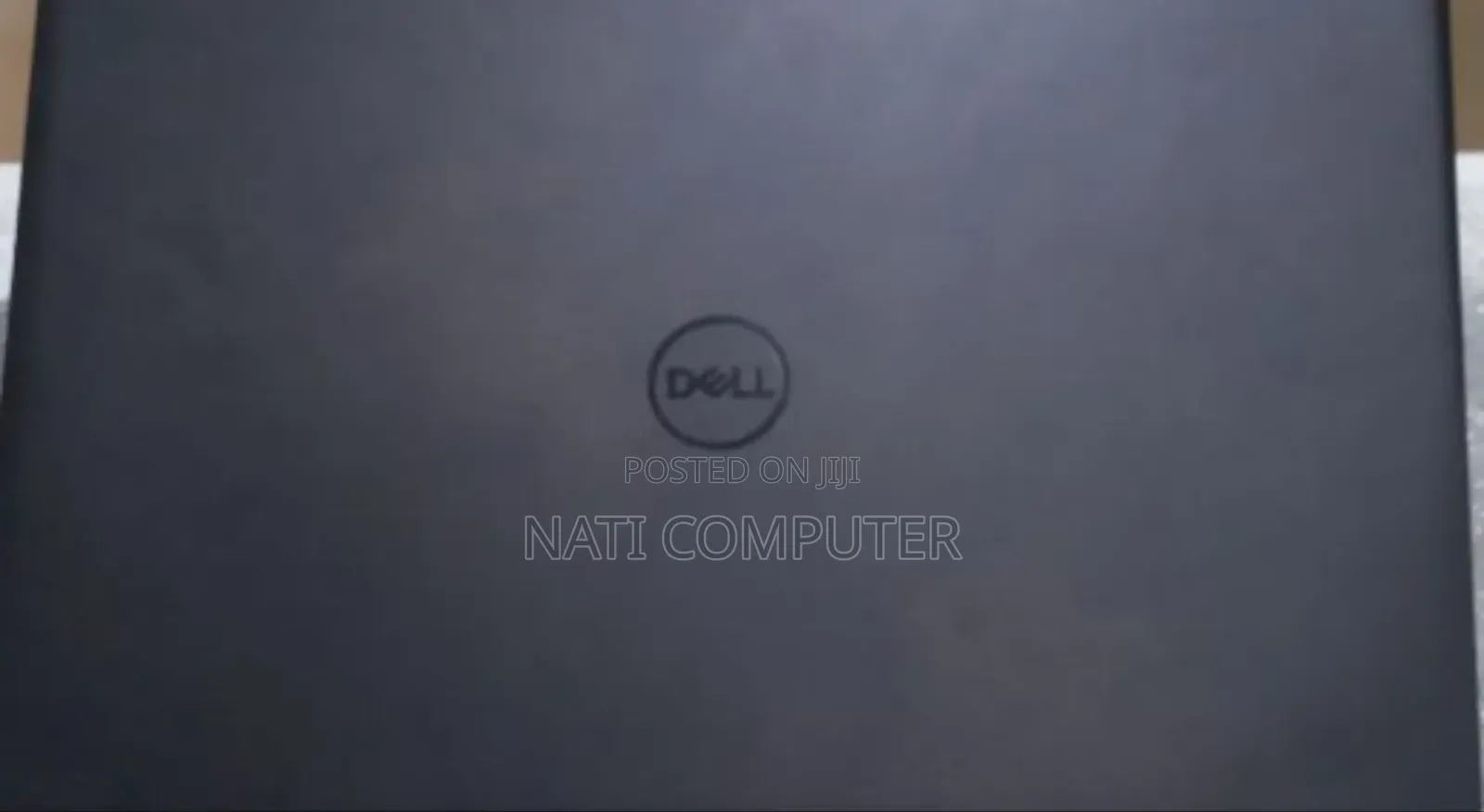 New Laptop Dell Vostro 3520 8GB Intel Core I5 SSD 1T