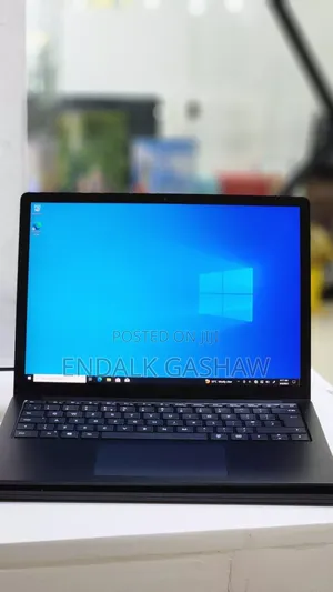 New Laptop Microsoft Surface 16GB Intel Core I7 SSD 512GB