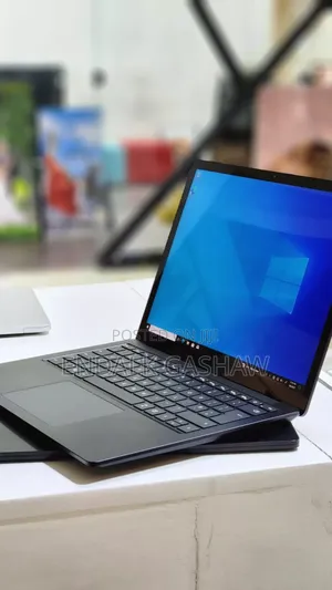New Laptop Microsoft Surface 16GB Intel Core I7 SSD 512GB