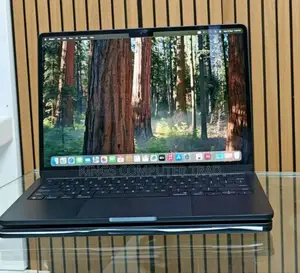 New Apple MacBook Air 2024 M3 13-Inch 16GB Intel Core M3 SSD 256GB