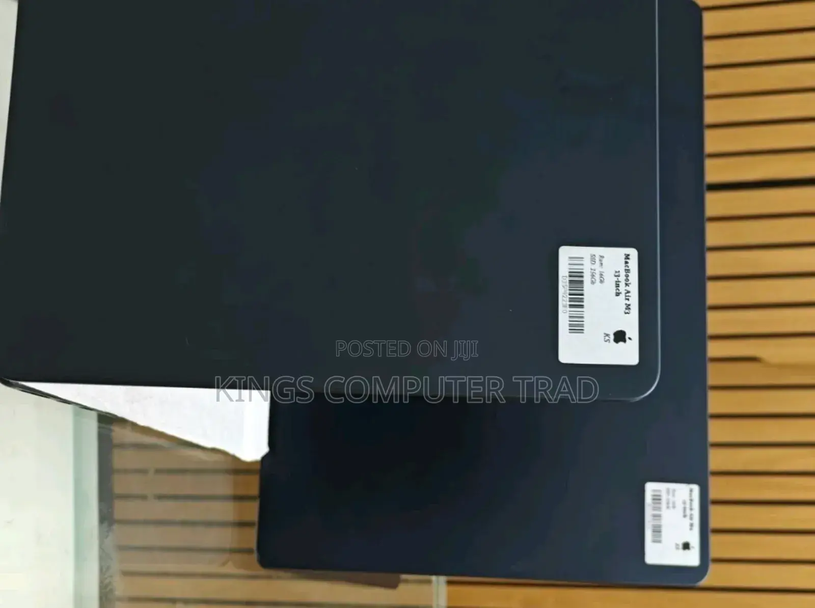 New Apple MacBook Air 2024 M3 13-Inch 16GB Intel Core M3 SSD 256GB