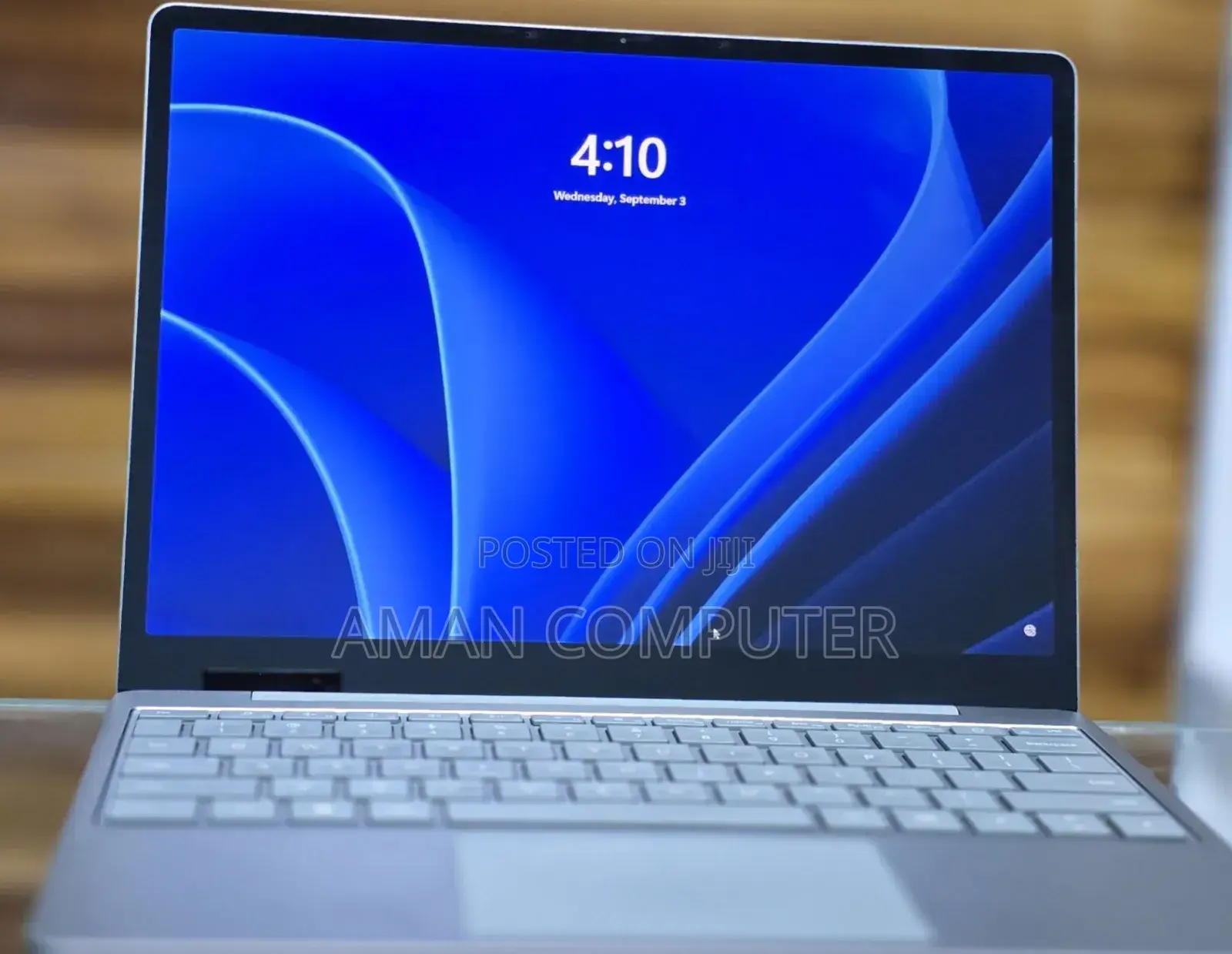 New Laptop Microsoft Surface 8GB Intel Core I5 SSD 256GB