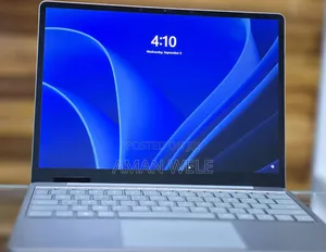 New Laptop Microsoft Surface 8GB Intel Core I5 SSD 256GB