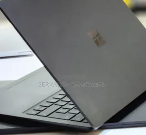 New Laptop Microsoft Surface 16GB Intel Core i5 SSD 512GB