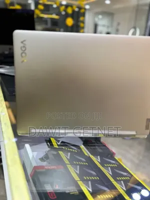 New Laptop Dell Vostro V13 8GB Intel Core I7 SSD 1T