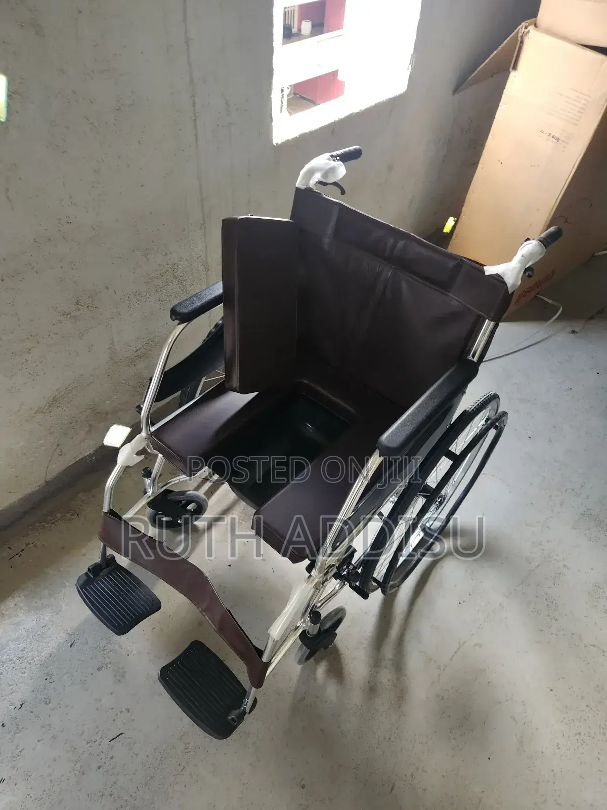 Wheelchair多少commode Wheelchair名聲toilet Wheelchair凳上wheelchair Toilet