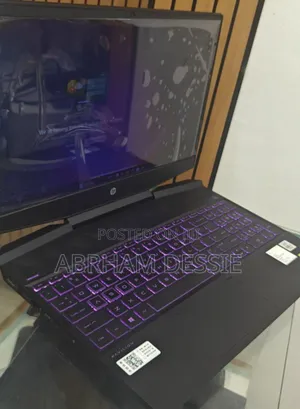 Photo - New Laptop HP 16GB Intel Core i7 SSD 512GB