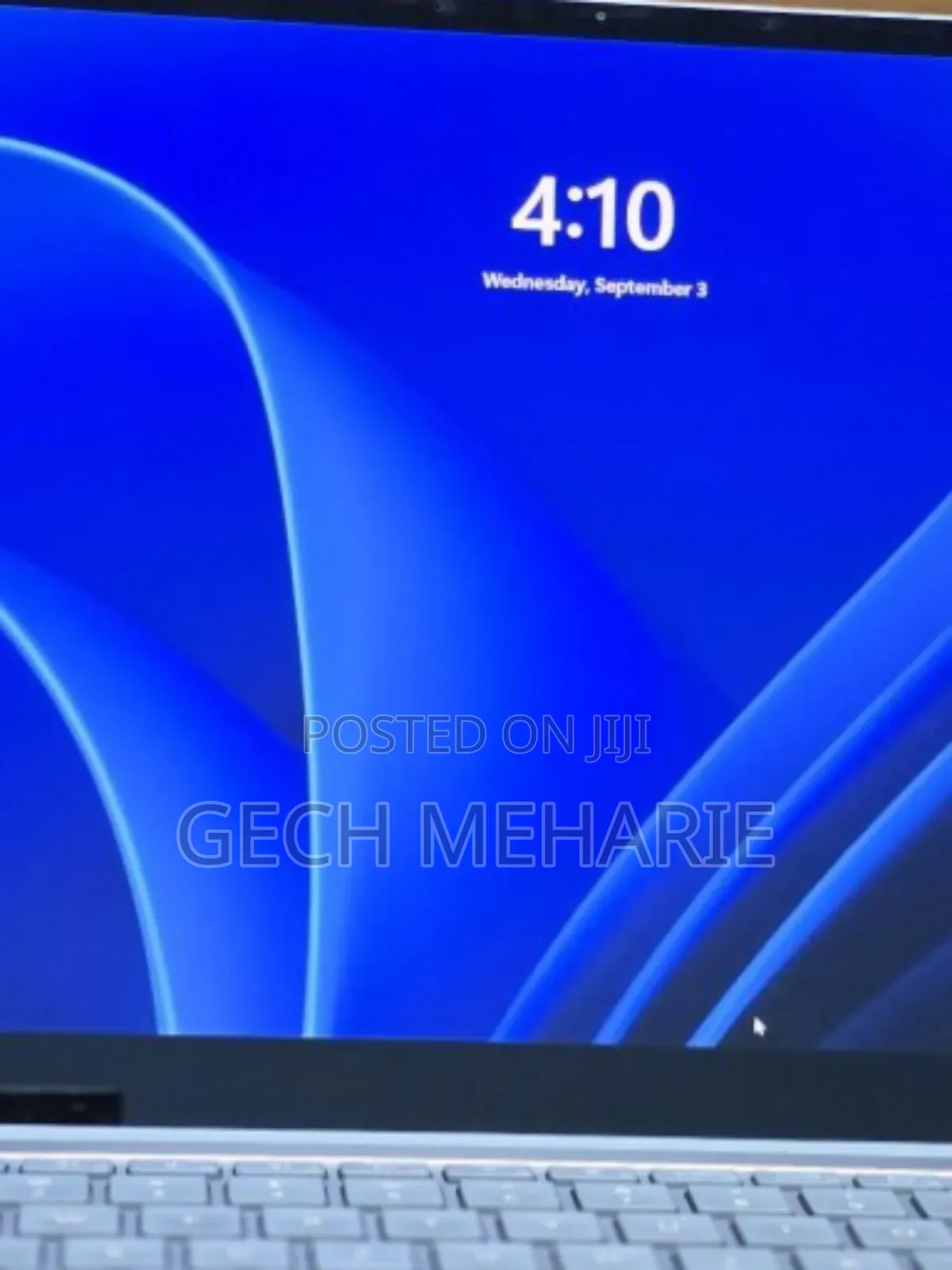 New Laptop Microsoft Surface 8GB Intel Core i5 SSD 256GB