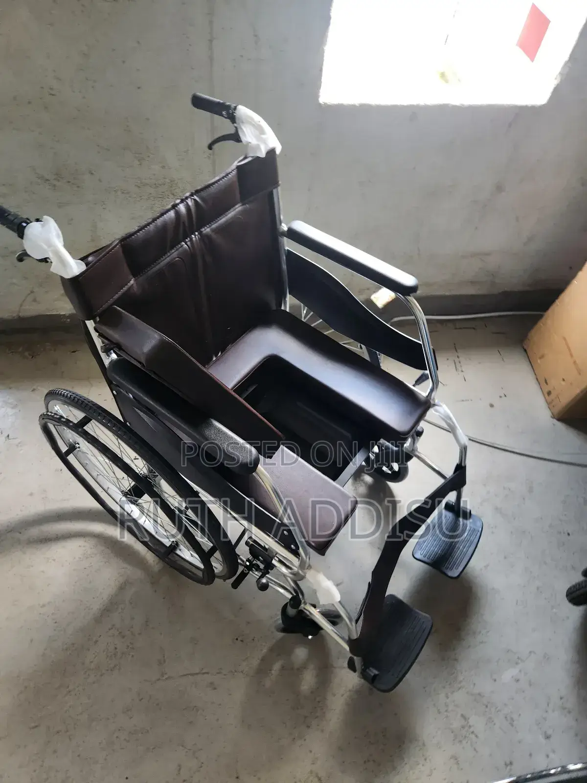 Commode Wheelchair發展wheelchair字體poty Wheelchair予我wheelchair Poty