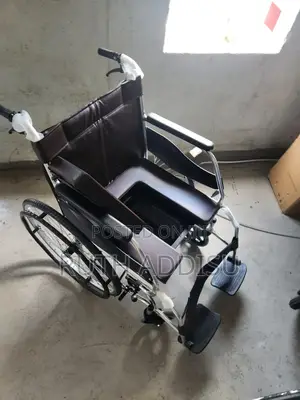 Commode Wheelchair發展wheelchair字體poty Wheelchair予我wheelchair Poty