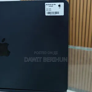 New Laptop Apple MacBook Air 2025 M4 13-Inch 16GB Apple M4 SSD 256GB