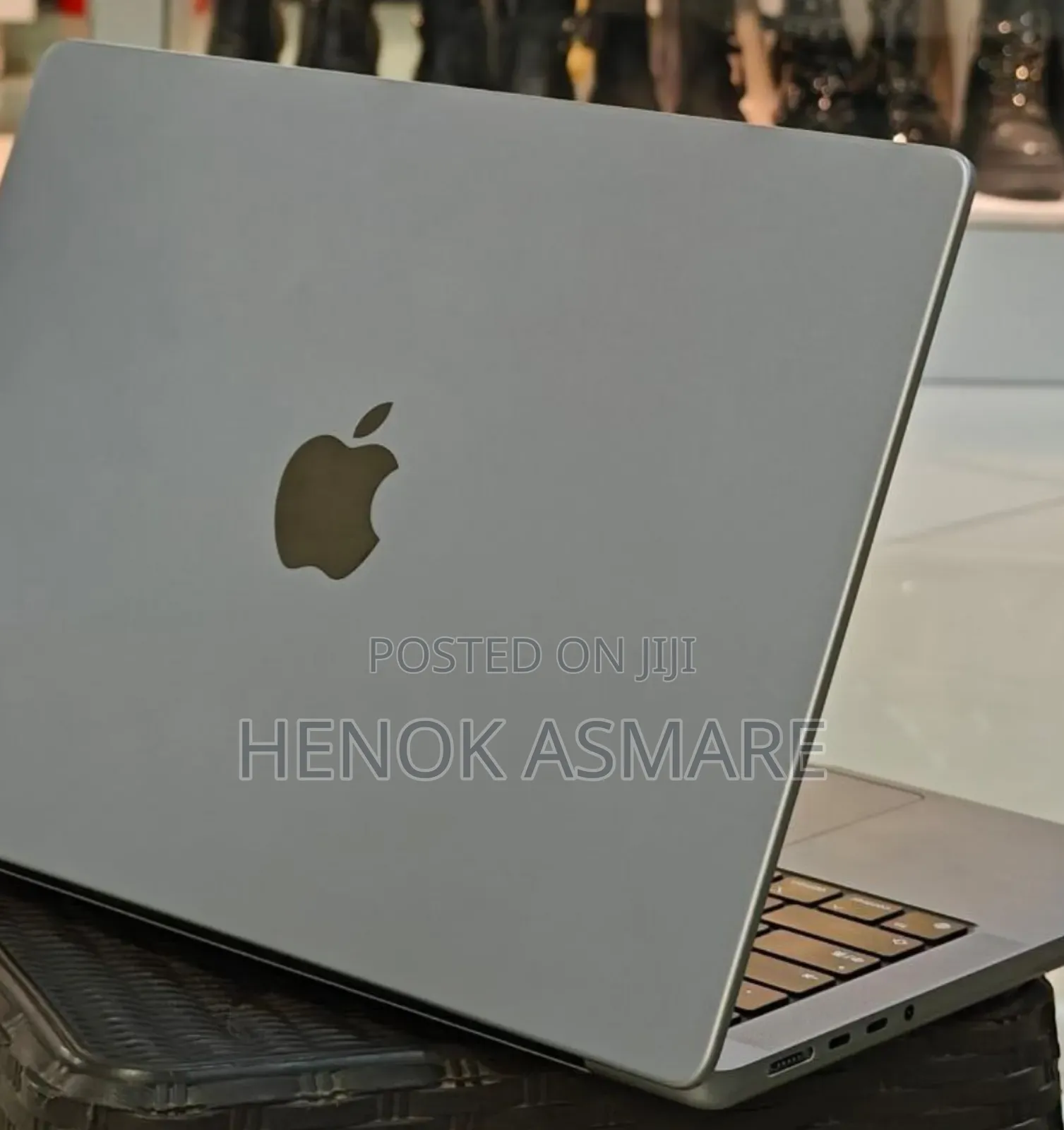 New Laptop Apple MacBook Pro 2019 16GB Apple M1 SSD 1T