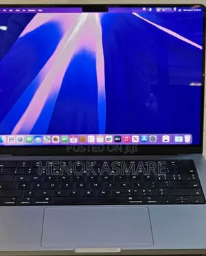 New Laptop Apple MacBook Pro 2019 16GB Apple M1 SSD 1T