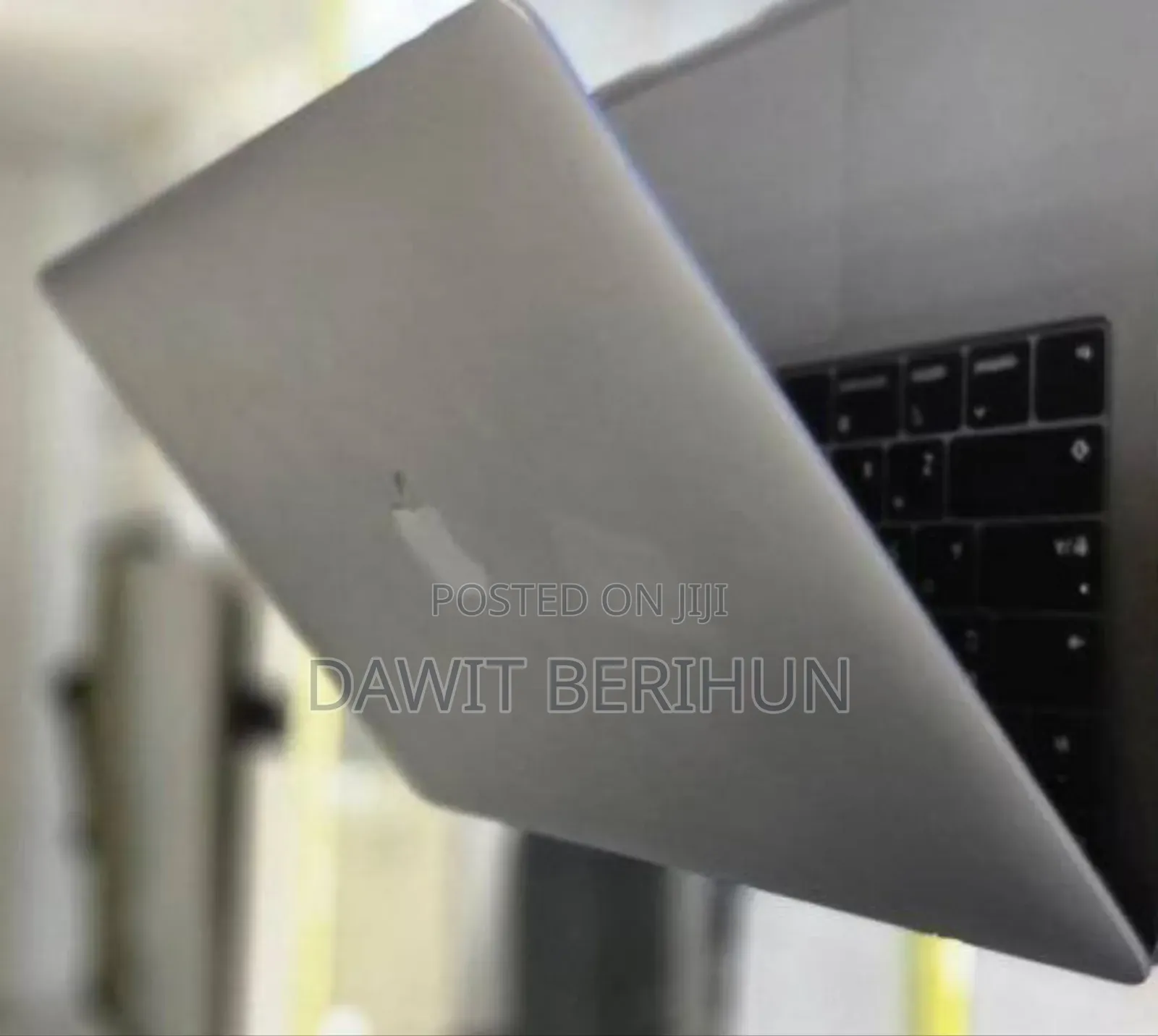 New Laptop Apple MacBook Air 2019 8GB Intel Core I5 SSD 512GB