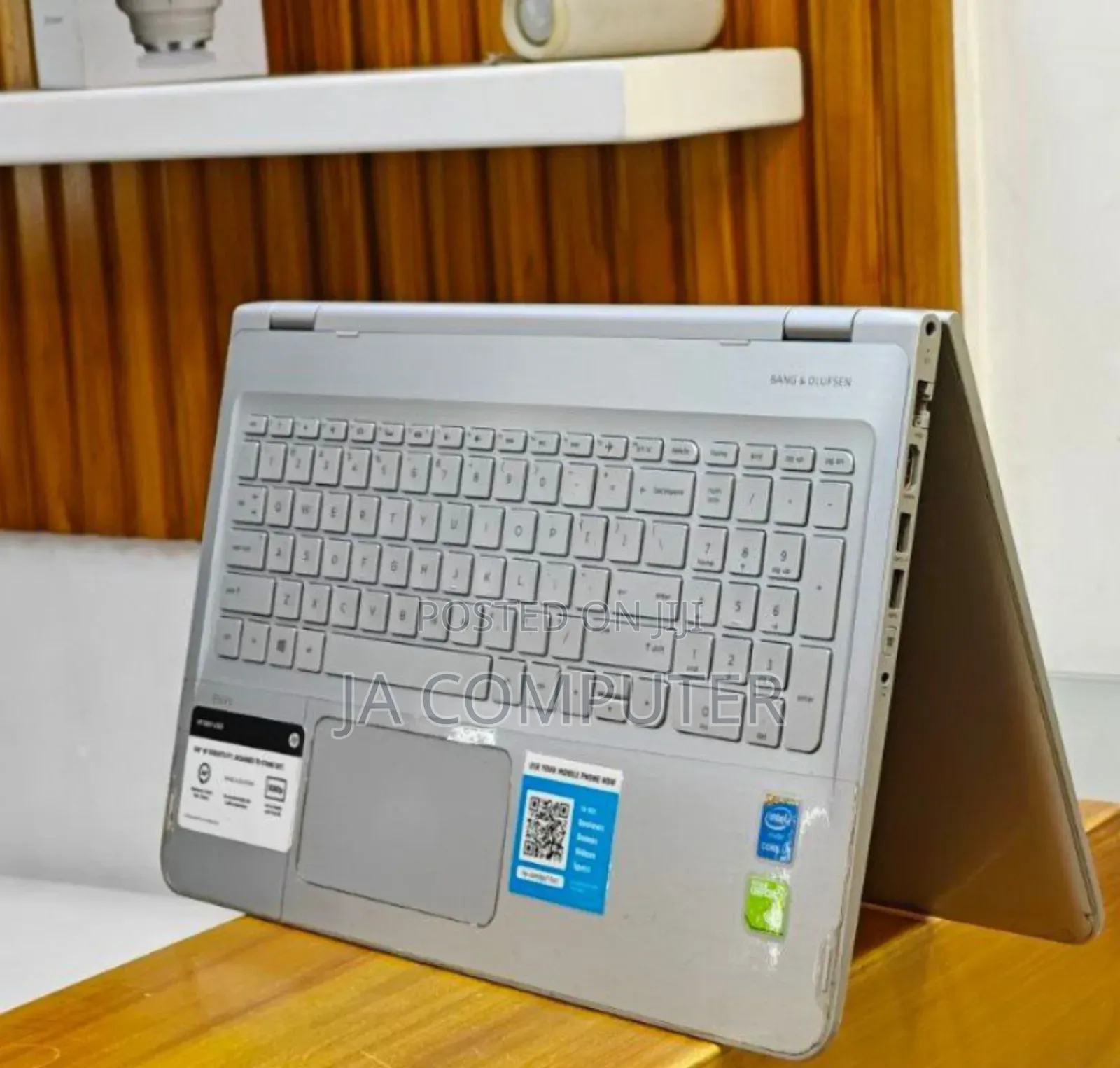 New Laptop HP Envy X360 8GB Intel Core I7 HDD 1T