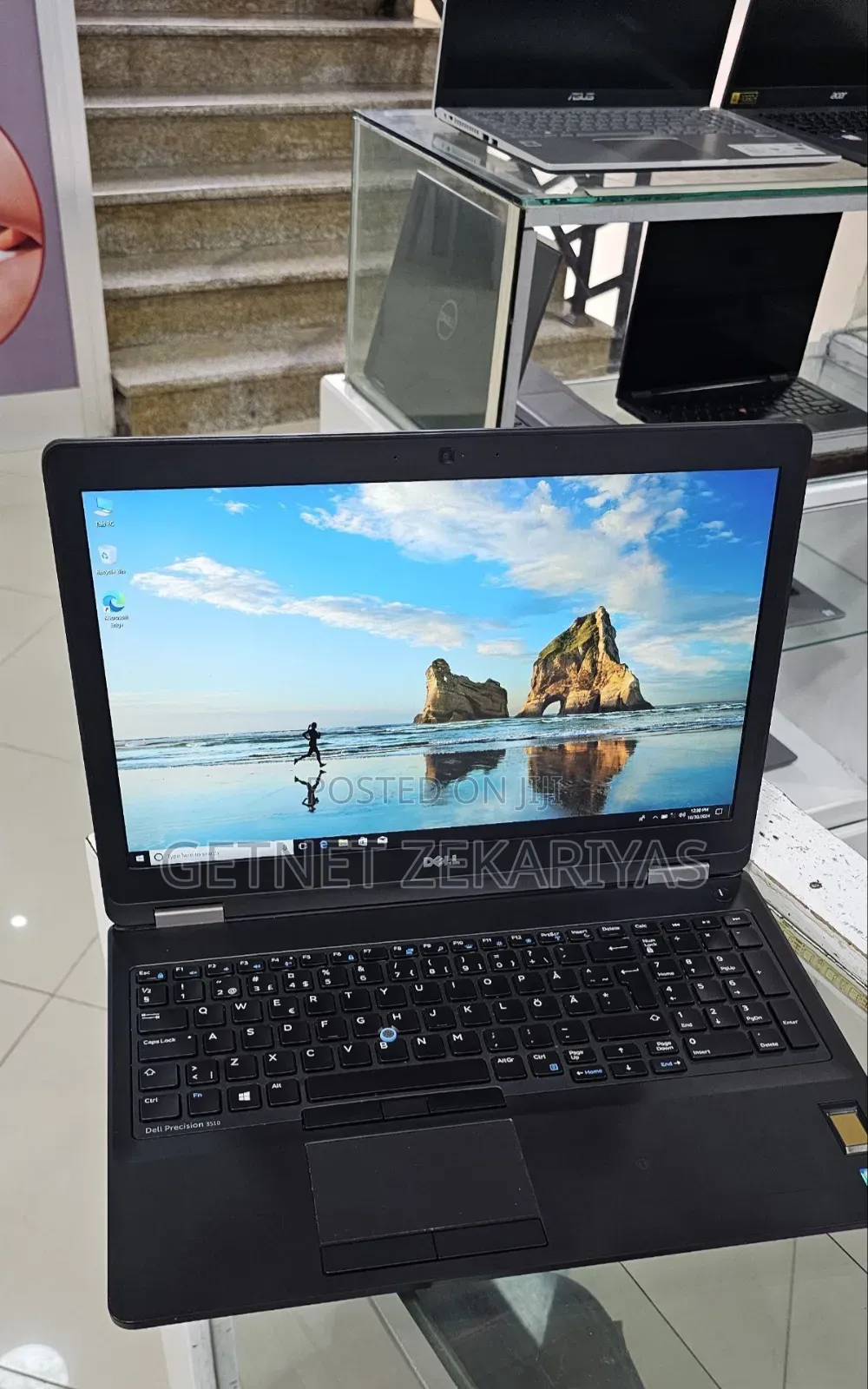 New Laptop Dell Precision 15 7550 16GB Intel Core I7 SSD 512GB