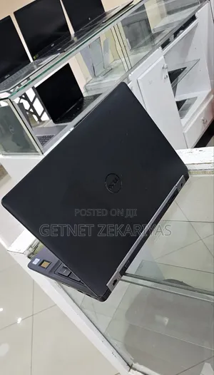 New Laptop Dell Precision 15 7550 16GB Intel Core I7 SSD 512GB