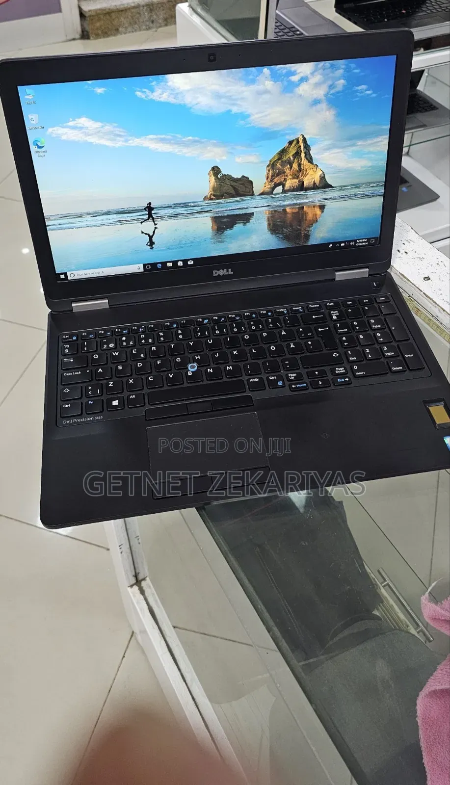 New Laptop Dell Precision 15 7550 16GB Intel Core I7 SSD 512GB