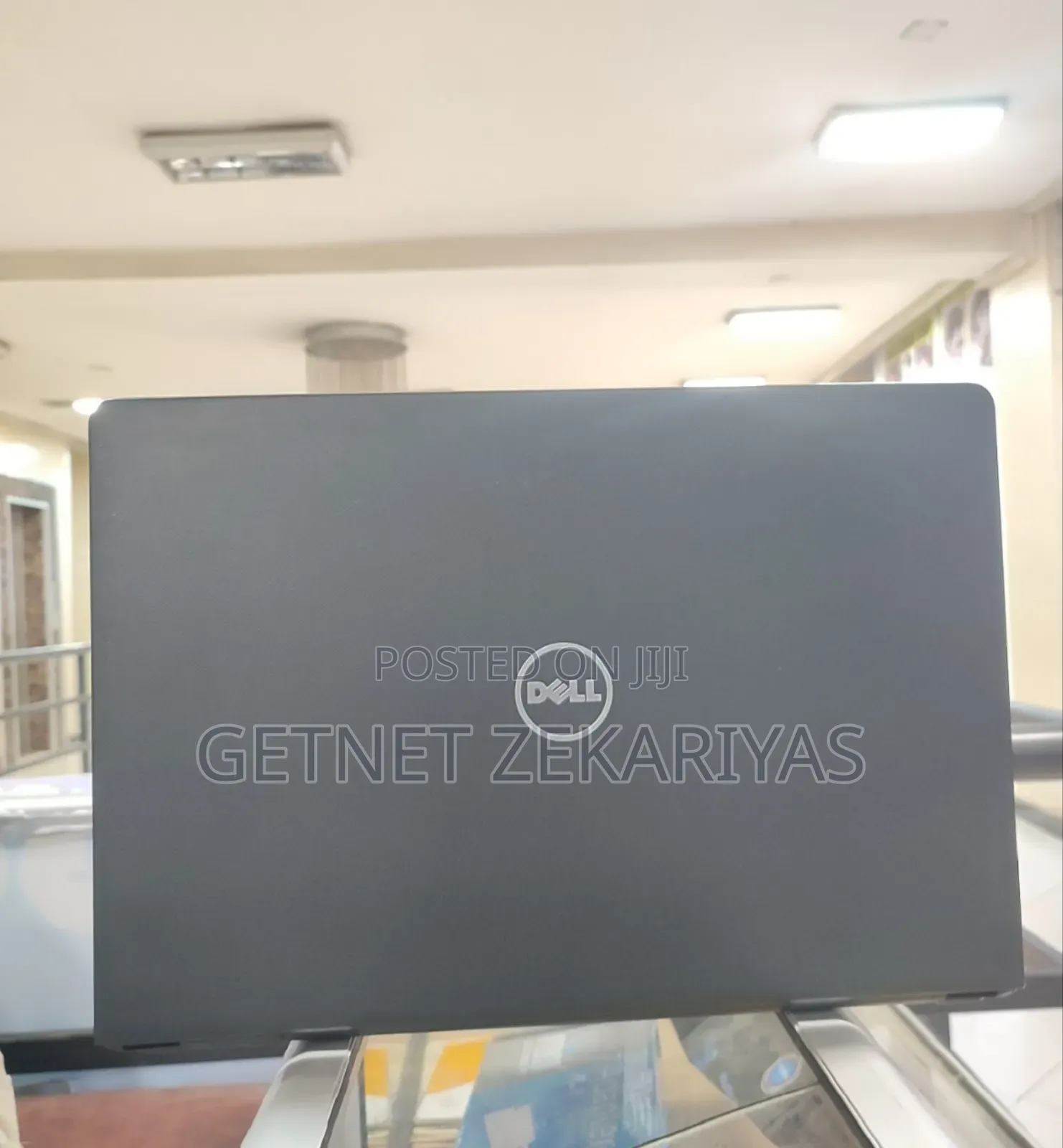 New Laptop Dell Vostro 15 3000 8GB Intel Core I5 SSD 256GB
