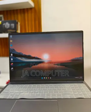 New Laptop Dell Inspiron 15 16GB Intel Core I7 SSD 512GB