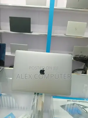 New Laptop Apple MacBook Pro 2019 32GB Intel Core I9 SSD 1T