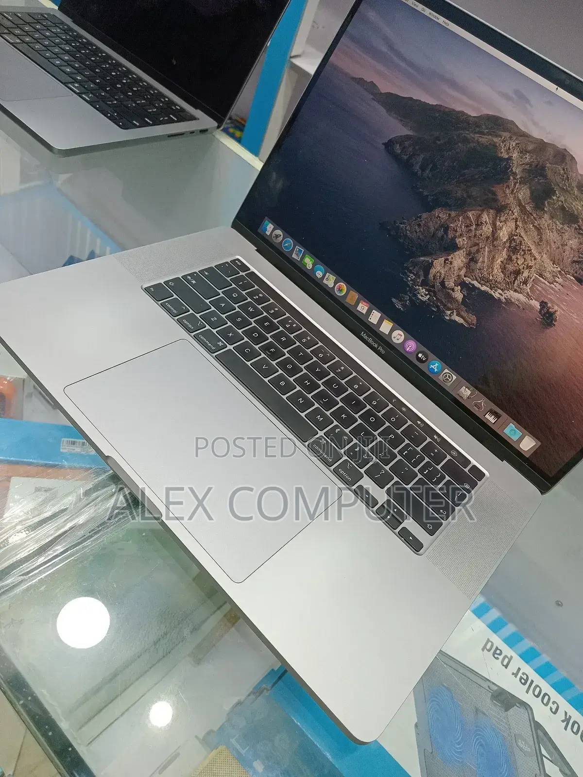 New Laptop Apple MacBook Pro 2019 32GB Intel Core I9 SSD 1T