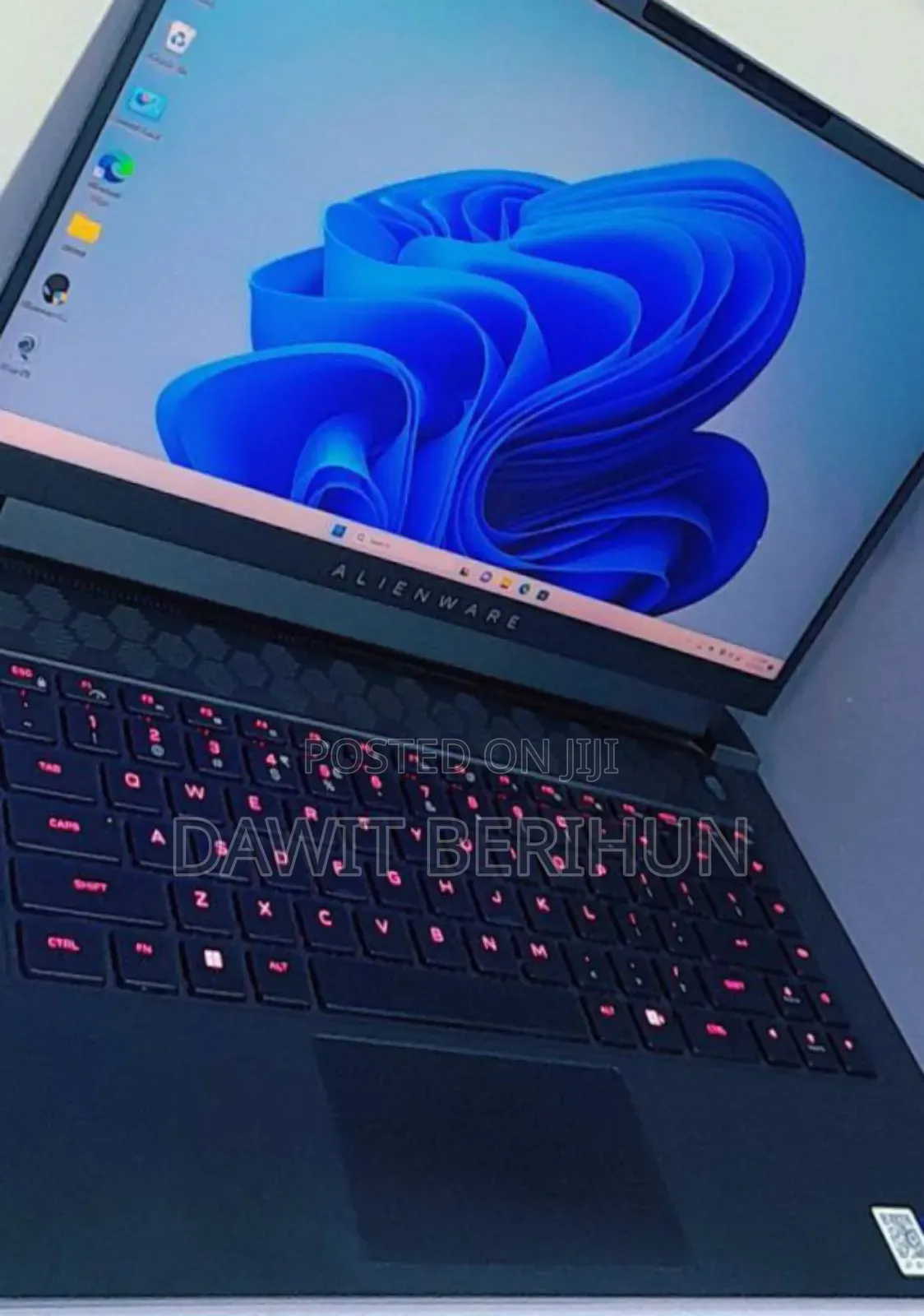 New Laptop Alienware M17x R2 16GB Intel Core i7 SSD 1T