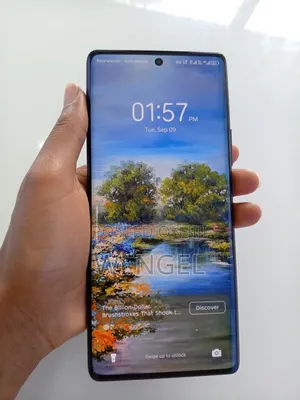 Photo - Tecno Spark 20 Pro Plus 256 GB Bronze