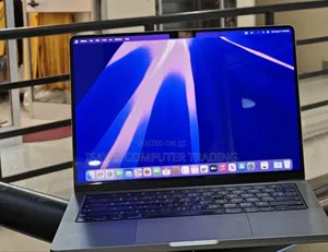 New Laptop Apple MacBook Pro M1 16GB SSD 1T