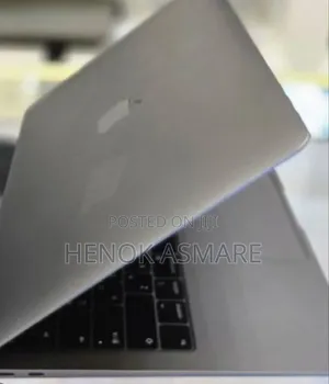 Photo - New Laptop Apple MacBook Pro 2019 16GB Intel Core I5 SSD 512GB